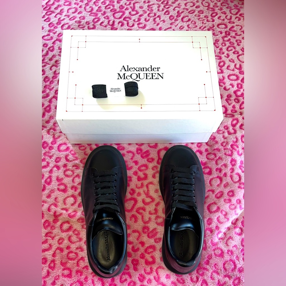 Alexander Mcqueens